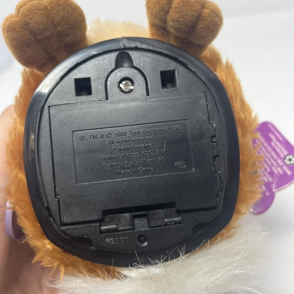 1999 Furby 70-800 Coffee Tan Brown Fur Brown Eyes White Hair W/ Tag WORKING